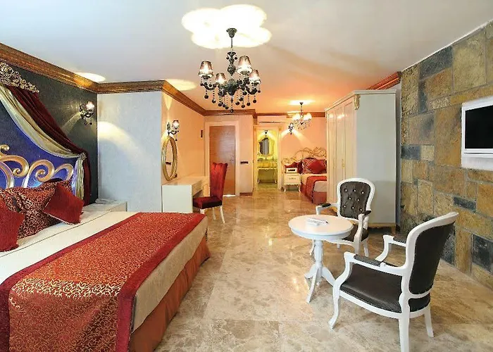 Camelot Boutique (adults Only) 4*