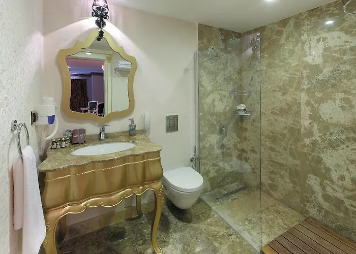 Camelot Boutique (adults Only)