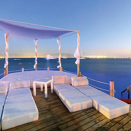 Otel Camelot Boutique (adults Only)